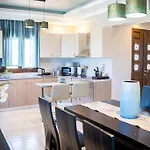 Luxury דירה *