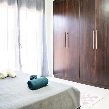 Luxury * Platánion