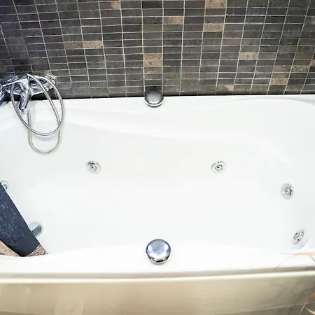 Luxury Apartamento Platánion